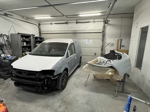 Blacharstwo – VW Caddy