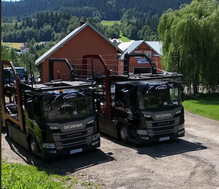 Flota transportowa EUROTRANS – lawety Scania